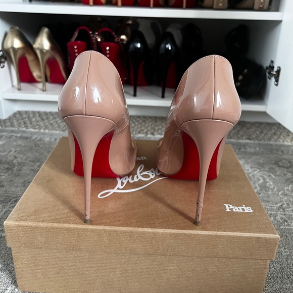 Christian Louboutin Shoes - So Kate 39